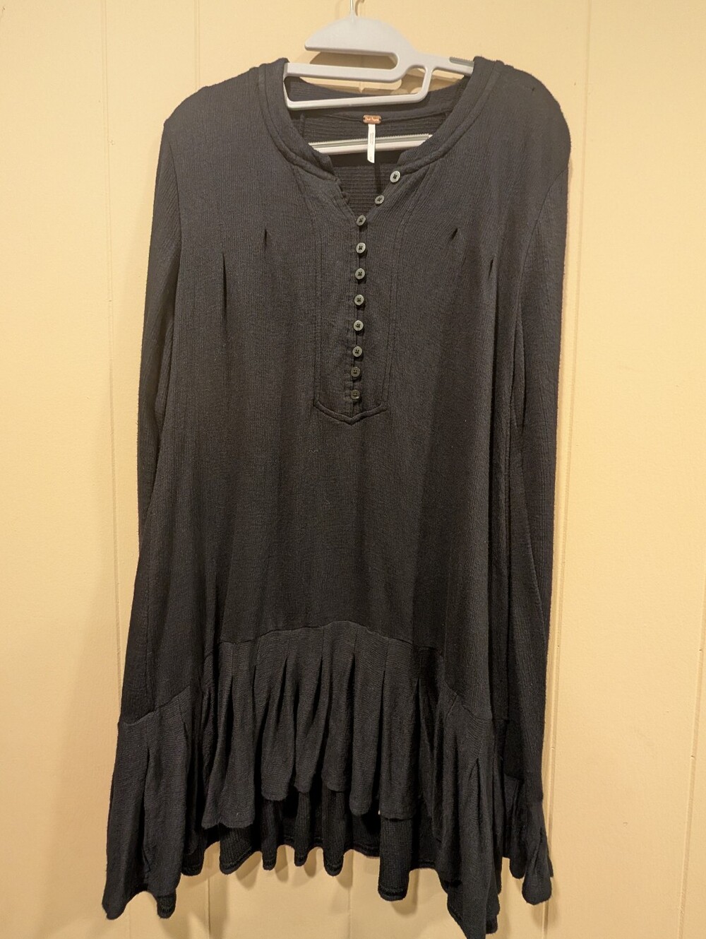 Free People Black Long-Sleeve Ruffle-Hem Henley Tunic